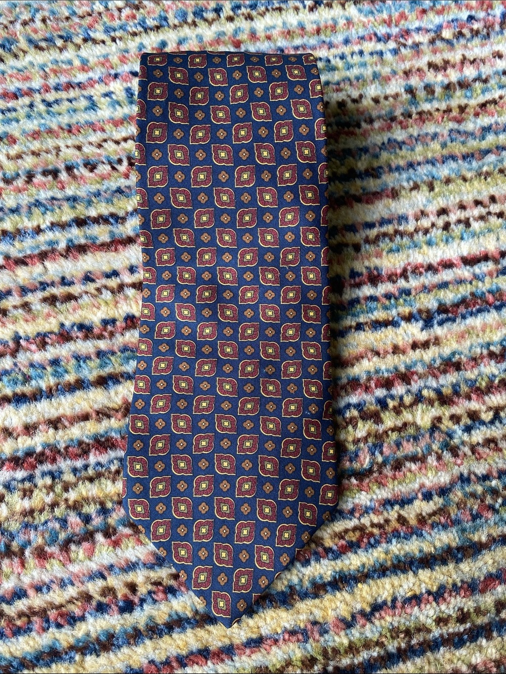 Vintage Tommy Hilfiger silk tie